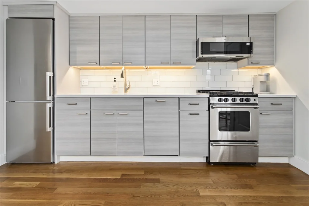 1 bed, 1 bath apartment for rent at 8 Hale Unit 1, Rockport — photo 6 of 10