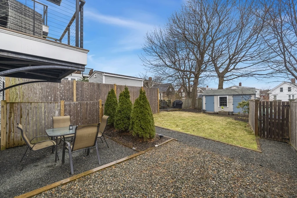 1 bed, 1 bath apartment for rent at 8 Hale Unit 1, Rockport — photo 8 of 10