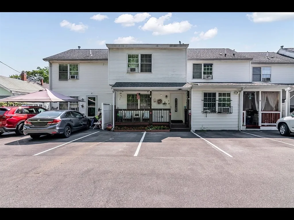3 bed, 2 bath apartment for rent at 8 Hall St Unit 8, Lawrence — photo 31 of 31
