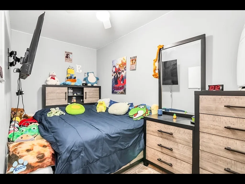 3 bed, 2 bath apartment for rent at 8 Hall St Unit 8, Lawrence — photo 21 of 31