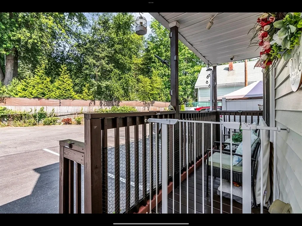 3 bed, 2 bath apartment for rent at 8 Hall St Unit 8, Lawrence — photo 29 of 31