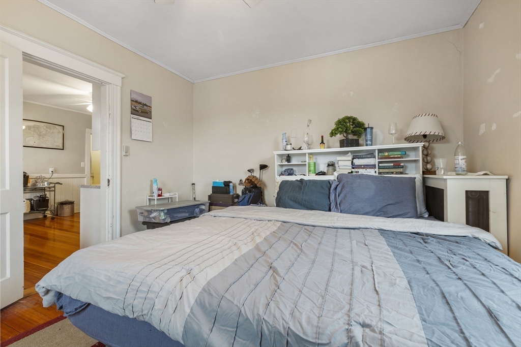 3 bed, 1 bath apartment for rent at 8 Hallet St Unit 3, Dorchester — photo 11 of 23
