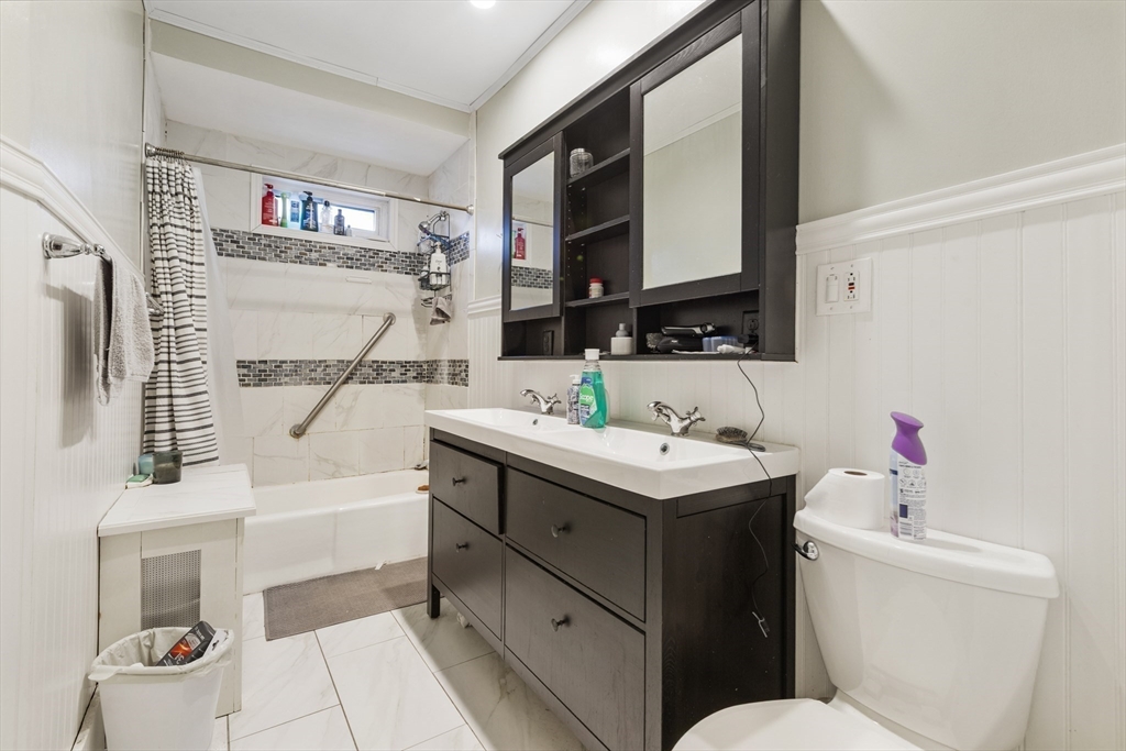 3 bed, 1 bath apartment for rent at 8 Hallet St Unit 3, Dorchester — photo 9 of 23