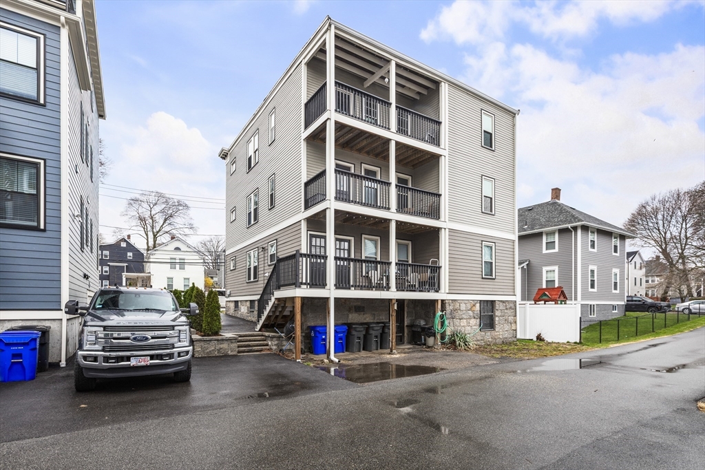 3 bed, 1 bath apartment for rent at 8 Hallet Unit 2, Dorchester — photo 21 of 22