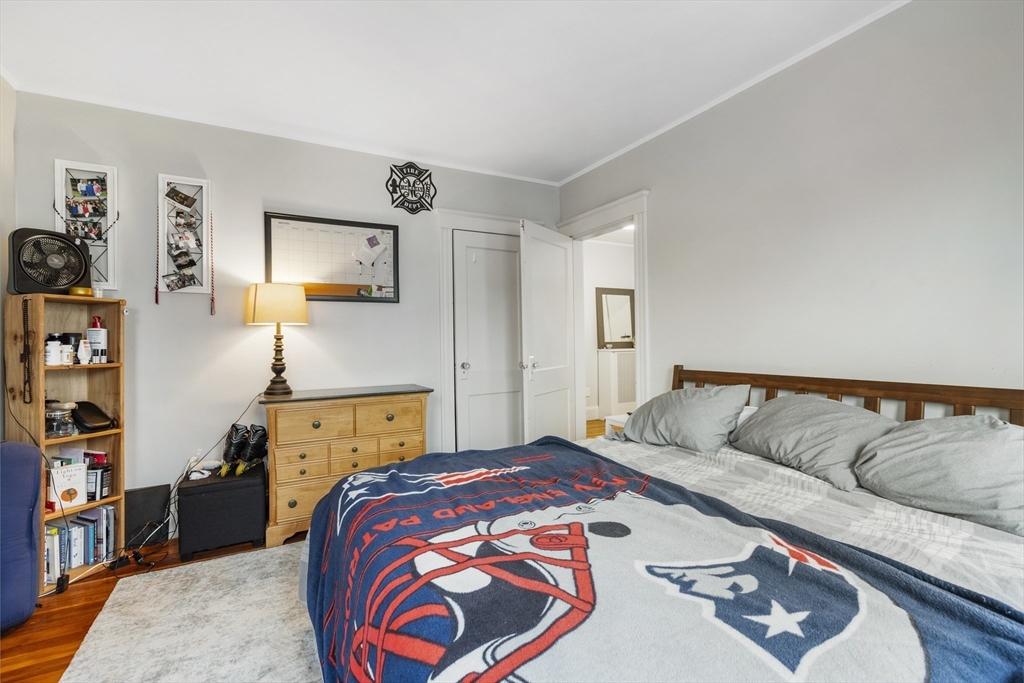 3 bed, 1 bath apartment for rent at 8 Hallet Unit 2, Dorchester — photo 9 of 22