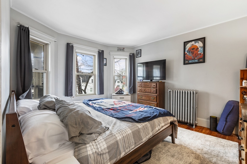 3 bed, 1 bath apartment for rent at 8 Hallet Unit 2, Dorchester — photo 8 of 22