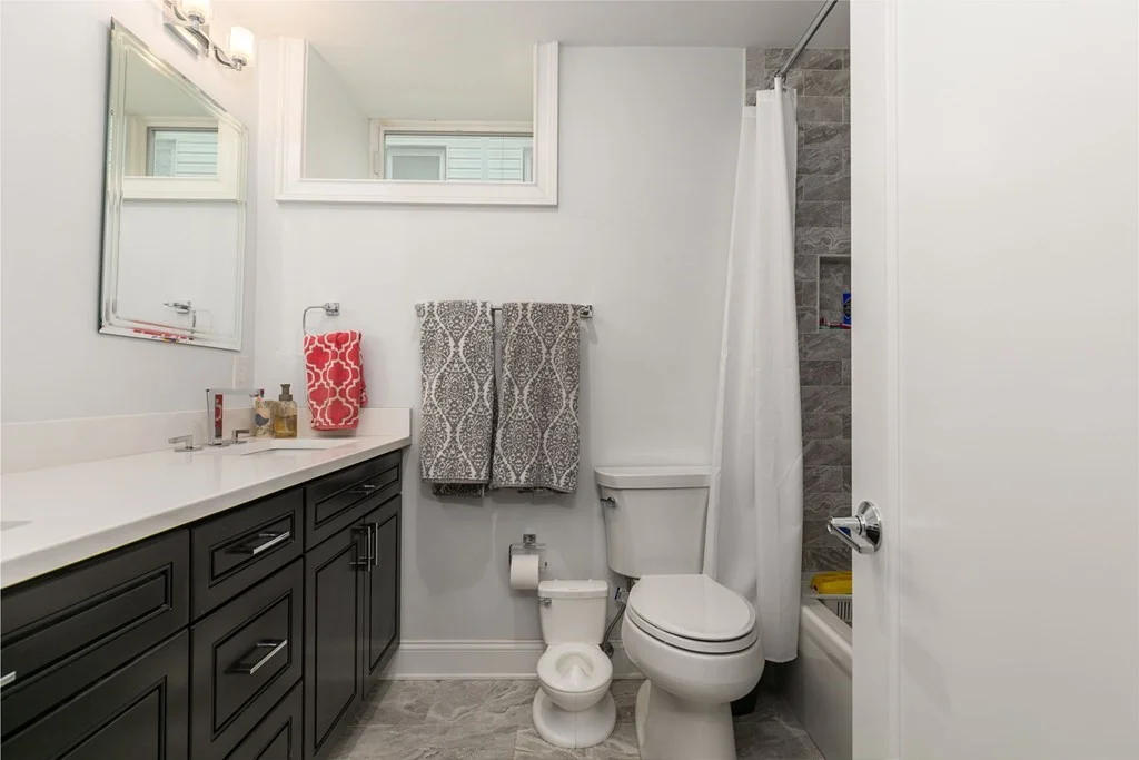 3 bed, 2 bath apartment for rent at 8 Hamilton Rd Unit 1, Teele Square — photo 15 of 18