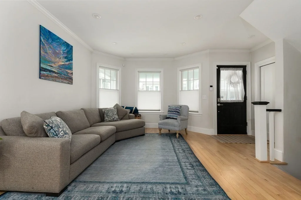 3 bed, 2 bath apartment for rent at 8 Hamilton Rd Unit 1, Teele Square — photo 6 of 18
