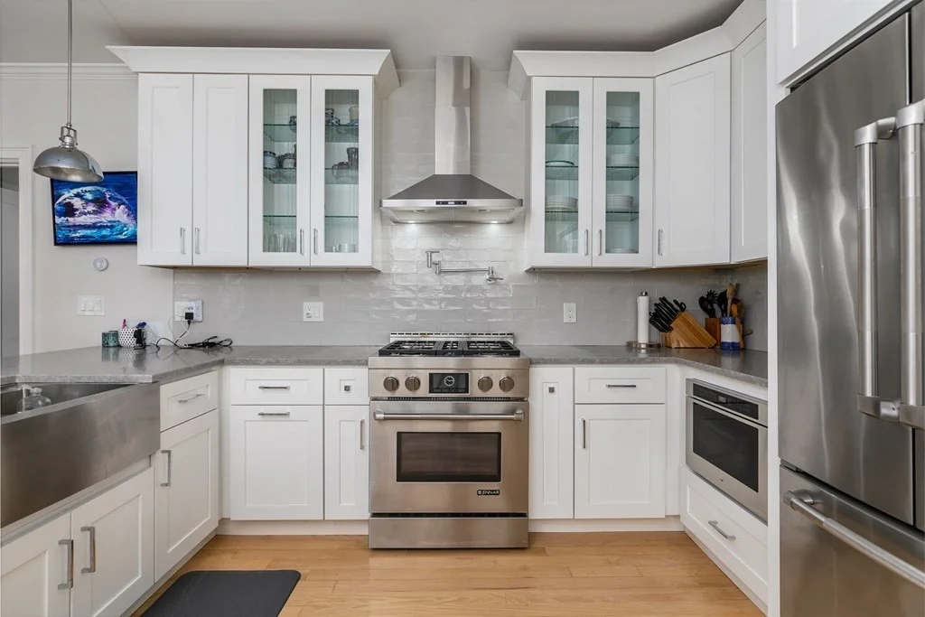 3 bed, 2 bath apartment for rent at 8 Hamilton Rd Unit 1, Teele Square — photo 1 of 18