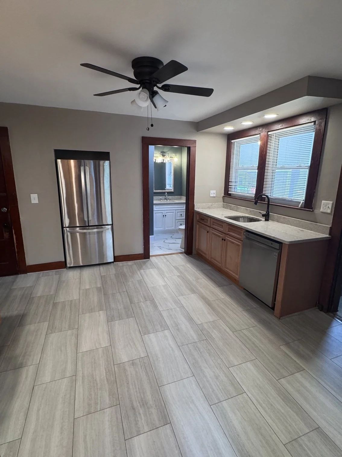 2 bed, 1 bath apartment for rent at 8 Harding St Unit B, Grafton Hill