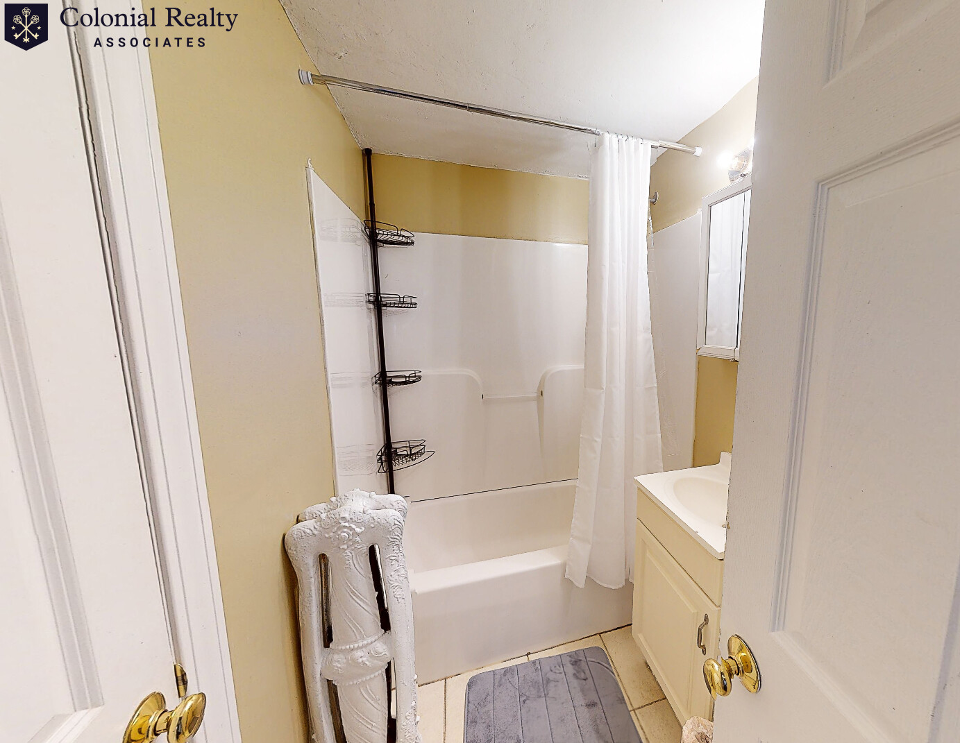 6 bed, 2 bath apartment for rent at 8 Haskell St Unit 1, Allston — photo 25 of 50