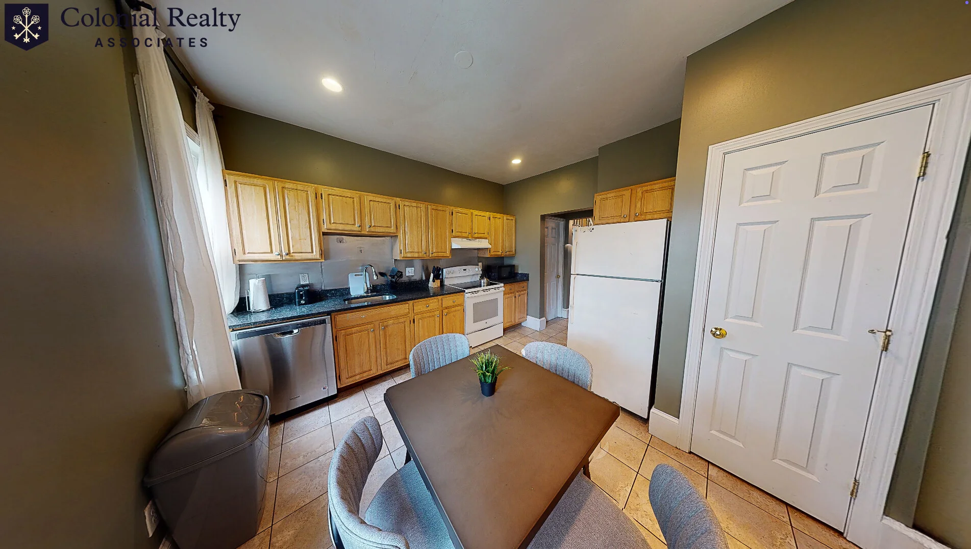 6 bed, 2 bath apartment for rent at 8 Haskell St Unit 2, Allston — photo 9 of 50
