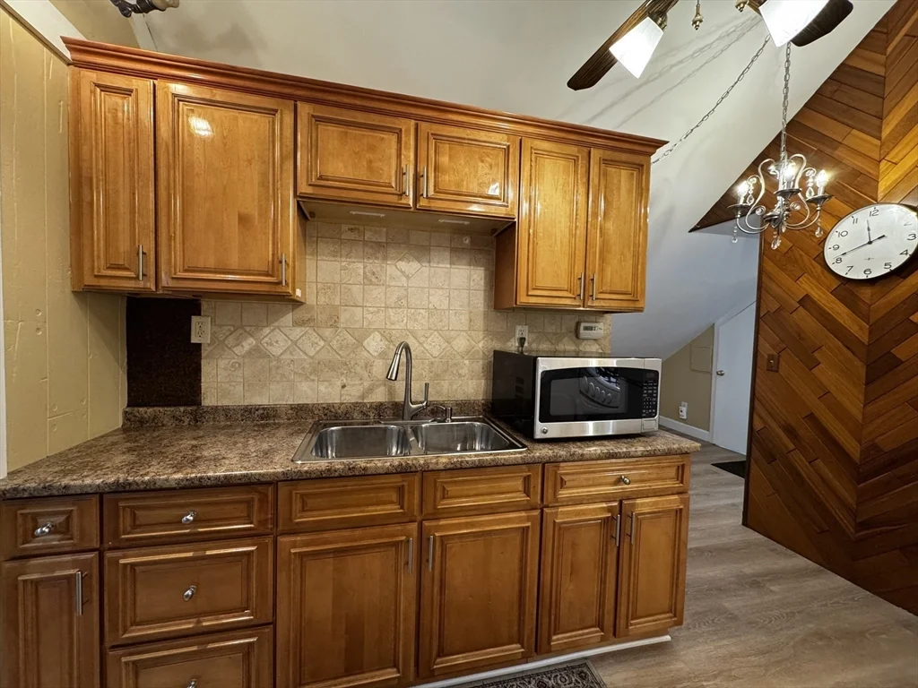 2 bed, 1 bath apartment for rent at 8 Hersey St Unit 3, Glenwood — photo 5 of 14