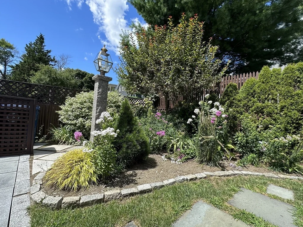 2 bed, 1 bath apartment for rent at 8 Hersey St Unit 3, Glenwood — photo 12 of 14