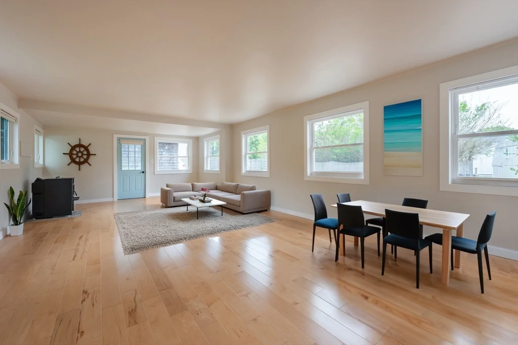 2 bed, 1 bath apartment for rent at 8 Hideaway Pl, Rockport — photo 6 of 18