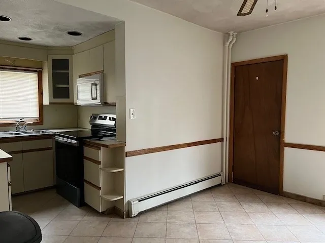 3 bed, 1 bath apartment for rent at 8 Hill St Unit 1, West Somerville — photo 12 of 24