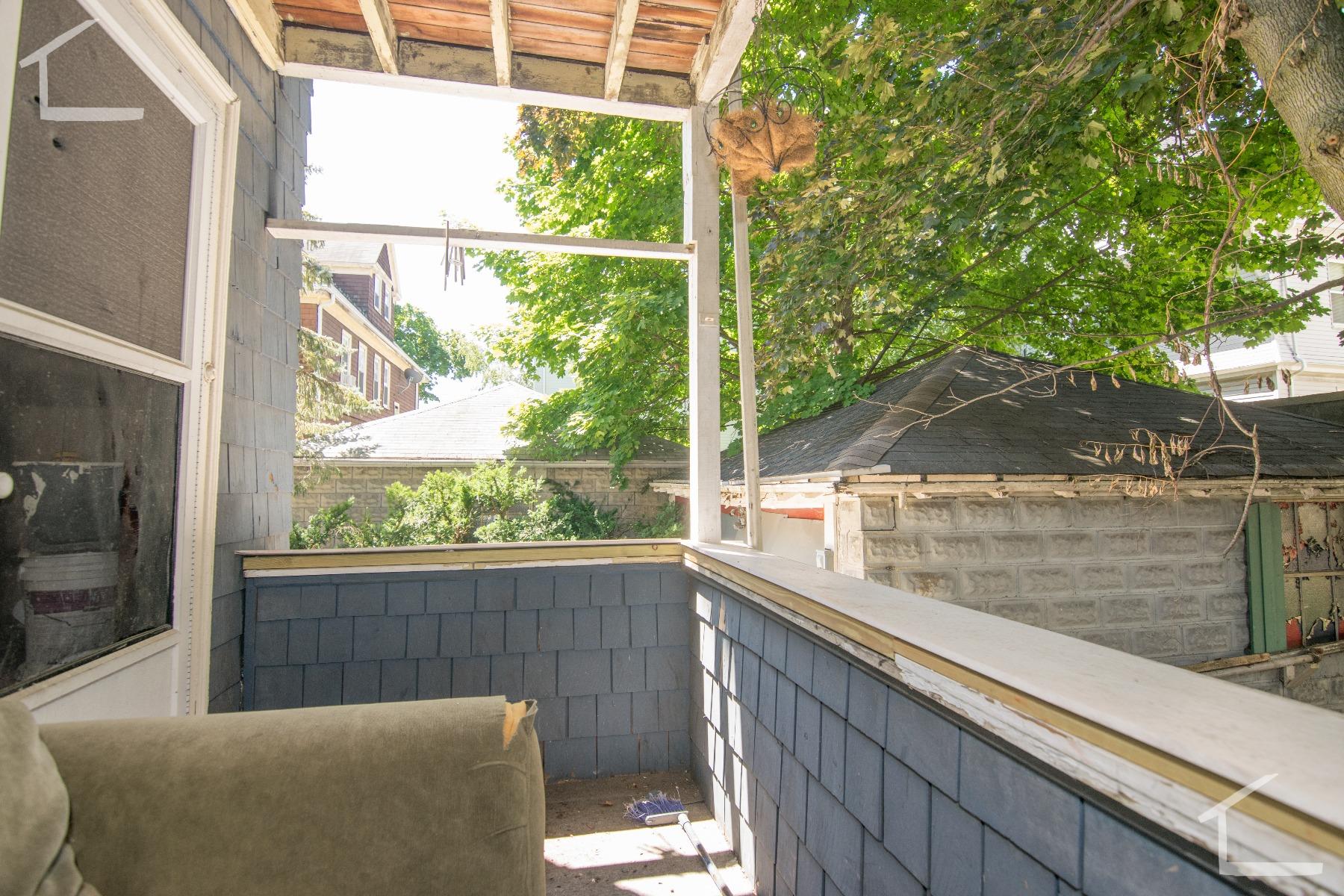 4 bed, 1.5 bath apartment for rent at 8 Hobson St Unit 2, Oak Square — photo 8 of 13