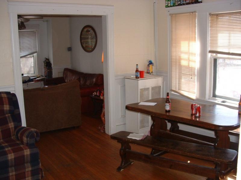 4 bed, 1.5 bath apartment for rent at 8 Hobson St Unit 2, Oak Square — photo 10 of 13