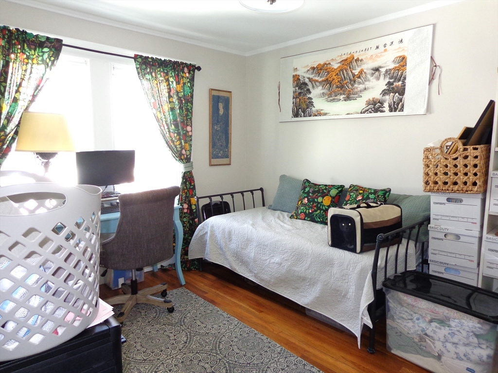 2 bed, 1 bath apartment for rent at 8 Holden Rd Unit 8, Belmont — photo 9 of 16