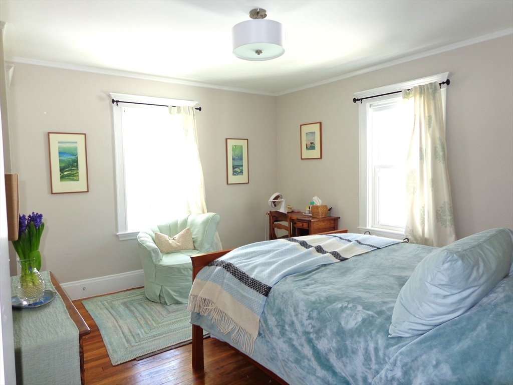2 bed, 1 bath apartment for rent at 8 Holden Rd Unit 8, Belmont — photo 10 of 16