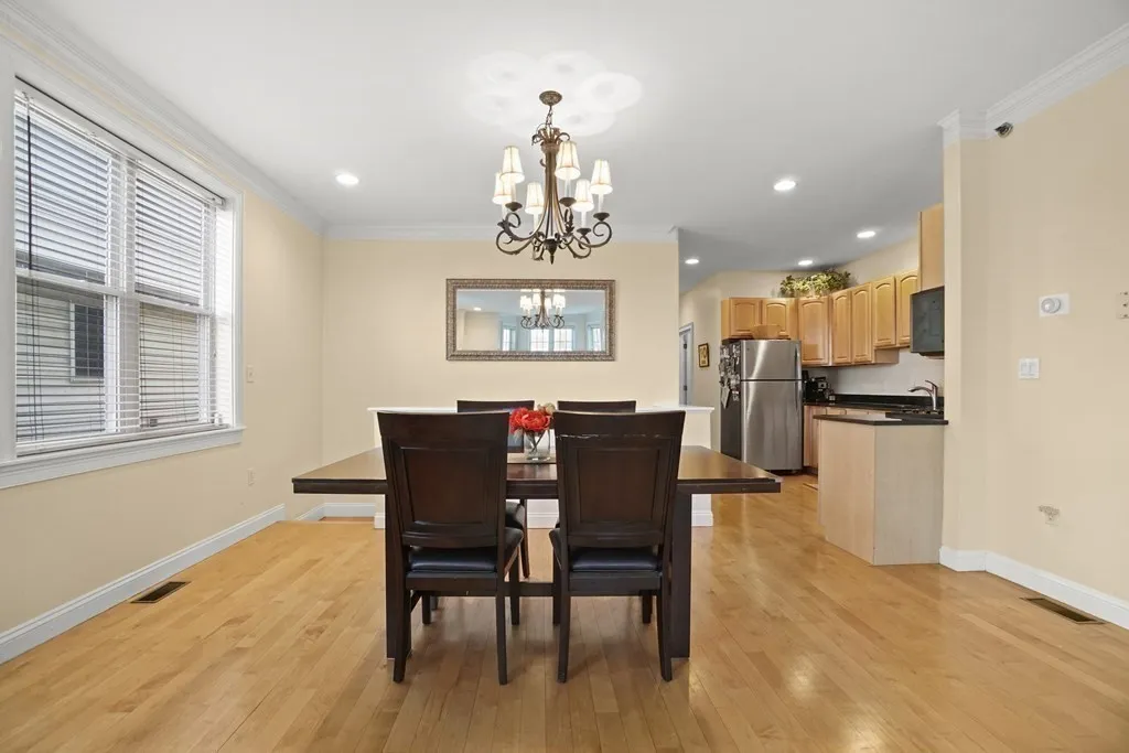 3 bed, 2 bath apartment for rent at 8 Howell Unit 1, Dorchester — photo 3 of 14