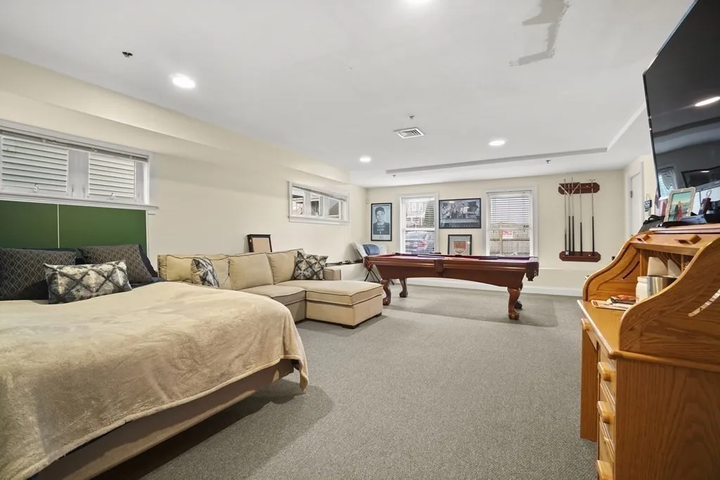 3 bed, 2 bath apartment for rent at 8 Howell Unit 1, Dorchester — photo 8 of 14