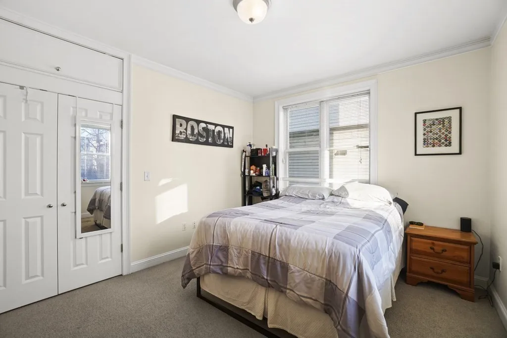 3 bed, 2 bath apartment for rent at 8 Howell Unit 1, Dorchester — photo 7 of 14
