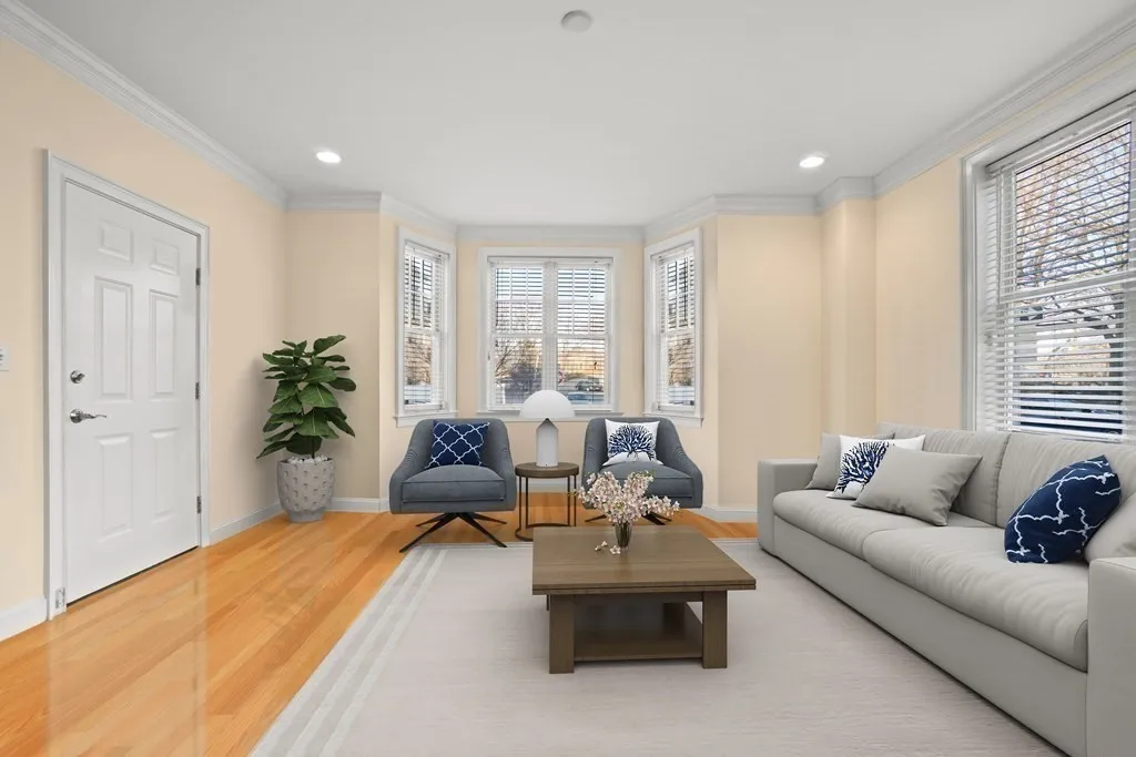 3 bed, 2 bath apartment for rent at 8 Howell Unit 1, Dorchester — photo 5 of 14