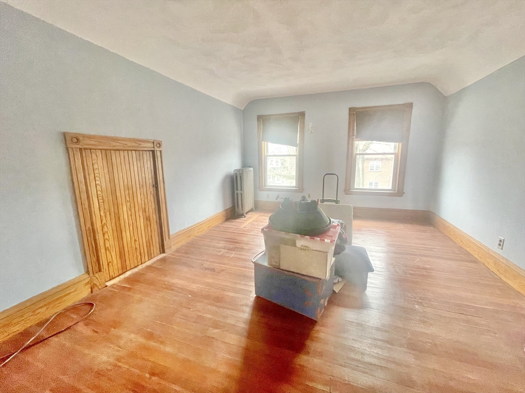 3 bed, 1 bath apartment for rent at 8 Hunnewell St Unit 2, Brighton — photo 9 of 11