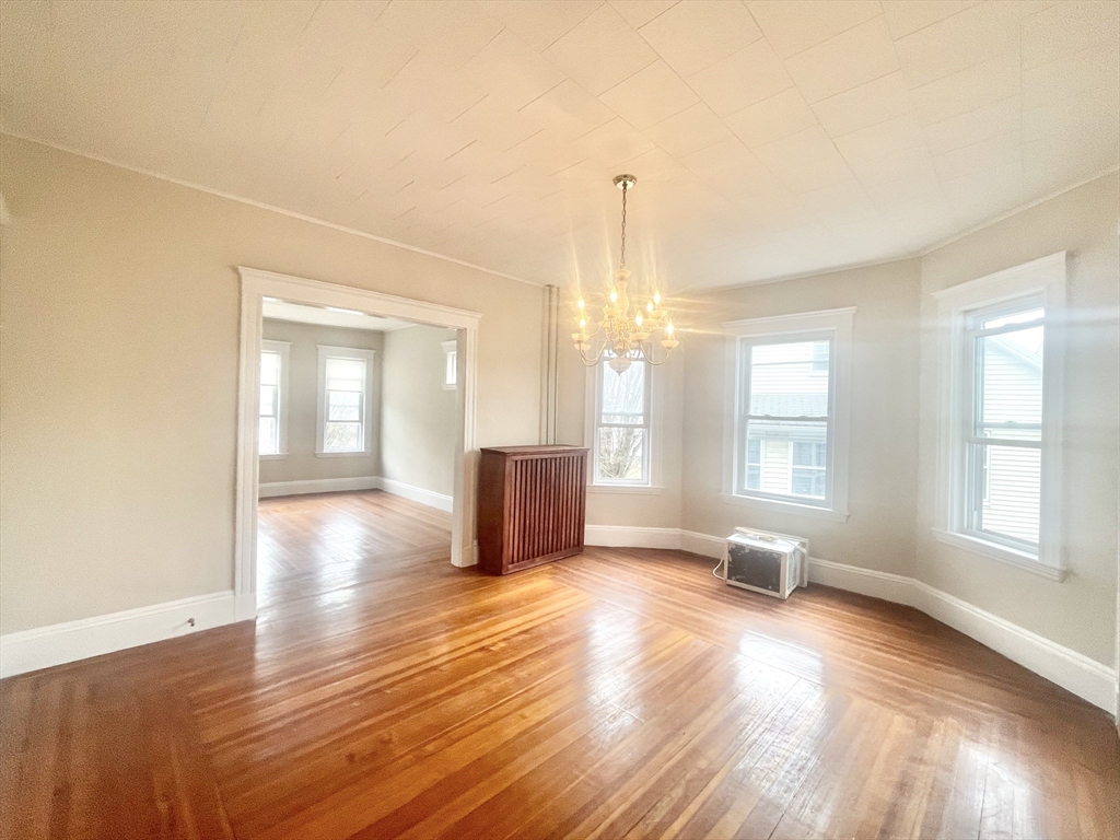 3 bed, 1 bath apartment for rent at 8 Hunnewell St Unit 2, Brighton — photo 6 of 11