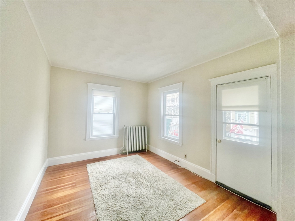 3 bed, 1 bath apartment for rent at 8 Hunnewell St Unit 2, Brighton — photo 5 of 11