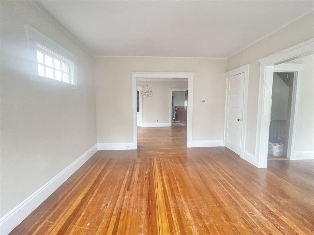 3 bed, 1 bath apartment for rent at 8 Hunnewell St Unit 2, Brighton — photo 4 of 11