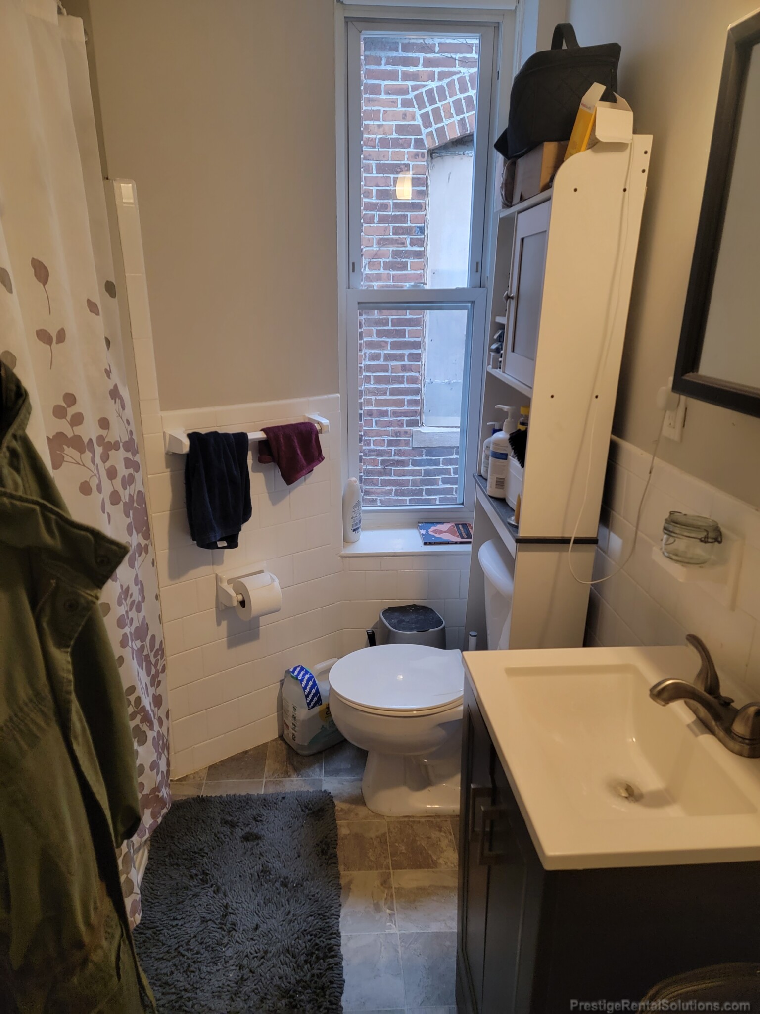 1 bed, 1 bath apartment for rent at 8 Hyde Park Ave Unit 4, Jamaica Plain — photo 2 of 9