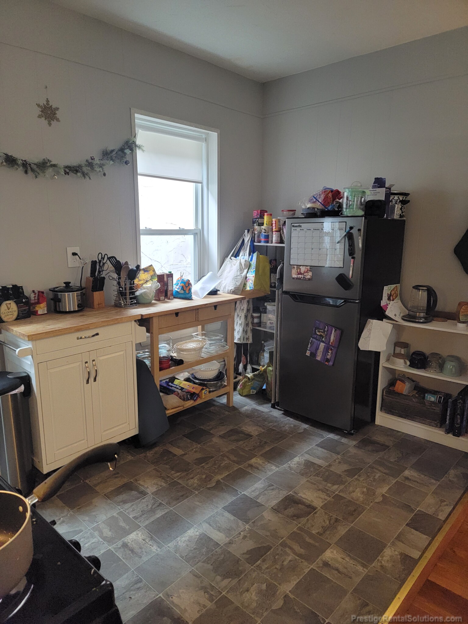 1 bed, 1 bath apartment for rent at 8 Hyde Park Ave Unit 4, Jamaica Plain — photo 4 of 9