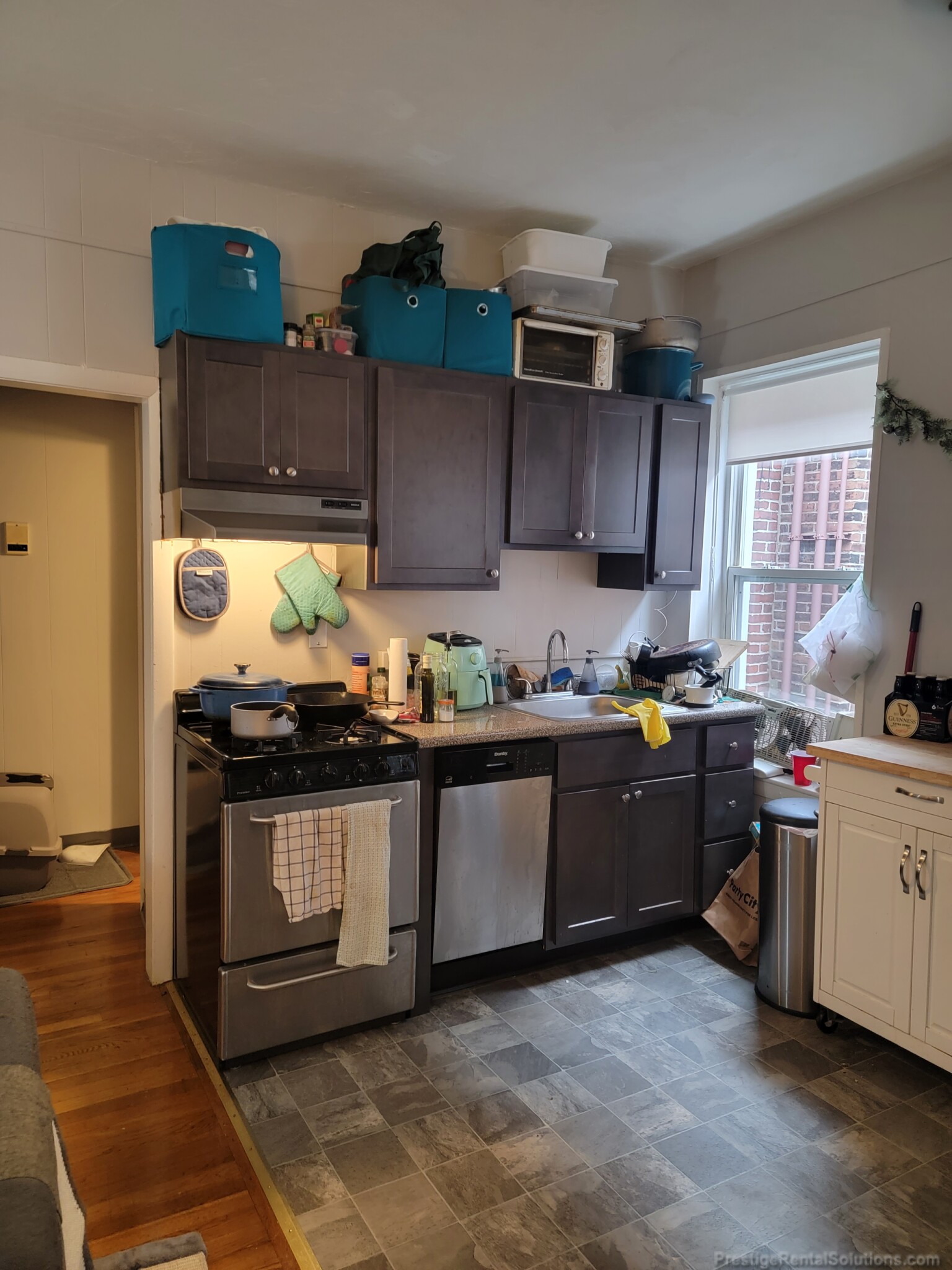 1 bed, 1 bath apartment for rent at 8 Hyde Park Ave Unit 4, Jamaica Plain — photo 5 of 9