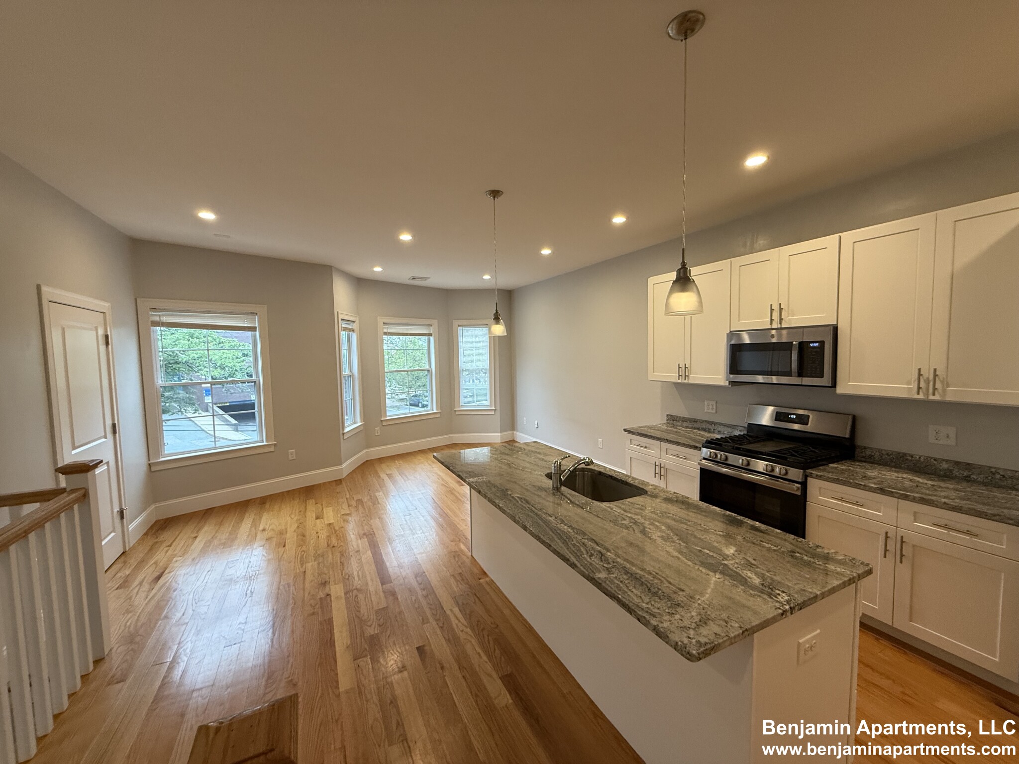 4 bed, 2 bath apartment for rent at 8 Islington St Unit 8, Allston — photo 2 of 15