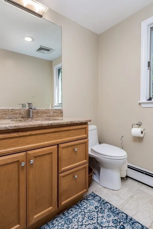 4 bed, 3 bath apartment for rent at 8 Jackson Rd, Marblehead — photo 27 of 38
