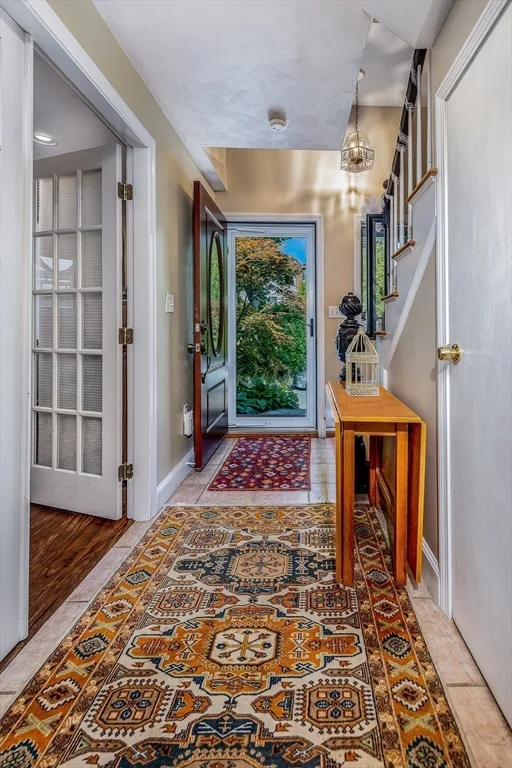 4 bed, 3 bath apartment for rent at 8 Jackson Rd, Marblehead — photo 33 of 38
