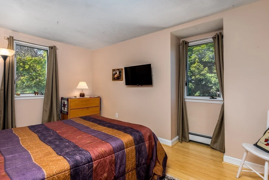 4 bed, 3 bath apartment for rent at 8 Jackson Rd, Marblehead — photo 30 of 38