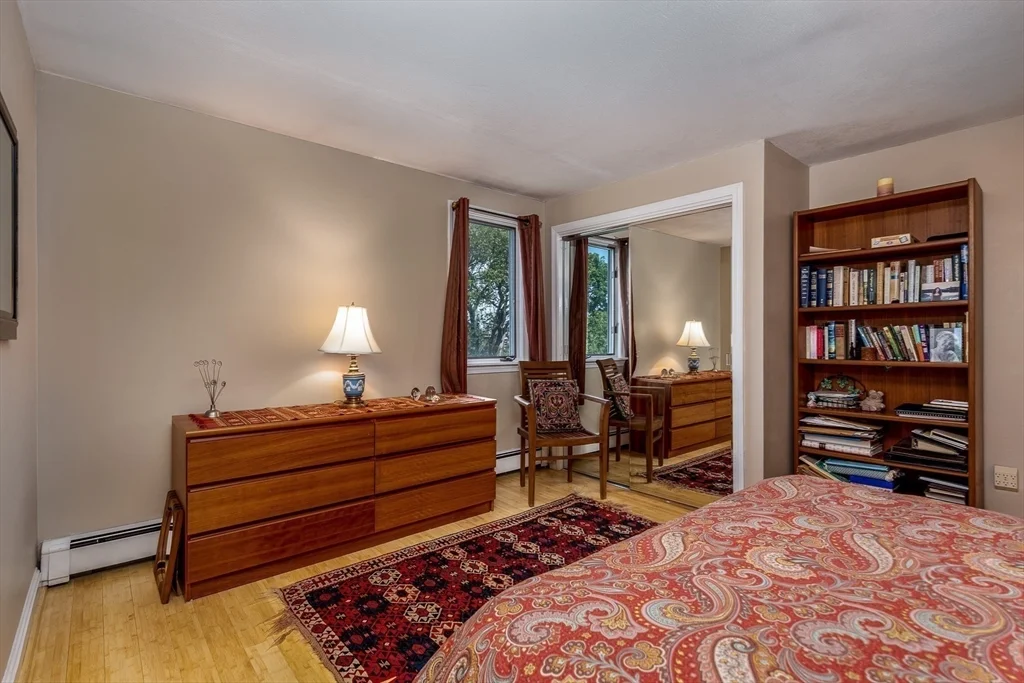 4 bed, 3 bath apartment for rent at 8 Jackson Rd, Marblehead — photo 25 of 38
