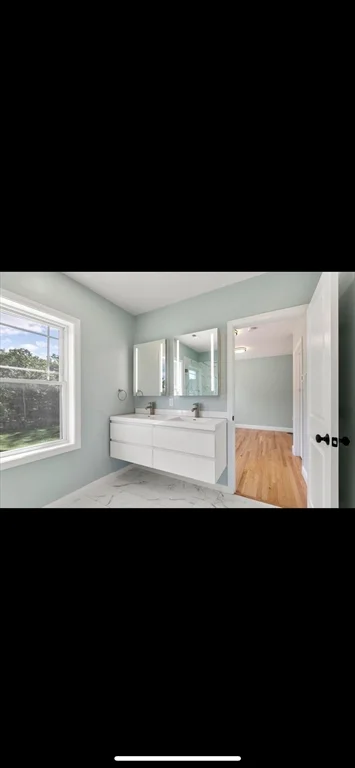 3 bed, 2 bath apartment for rent at 8 Jackson Rd Unit 8, Chelmsford — photo 4 of 19