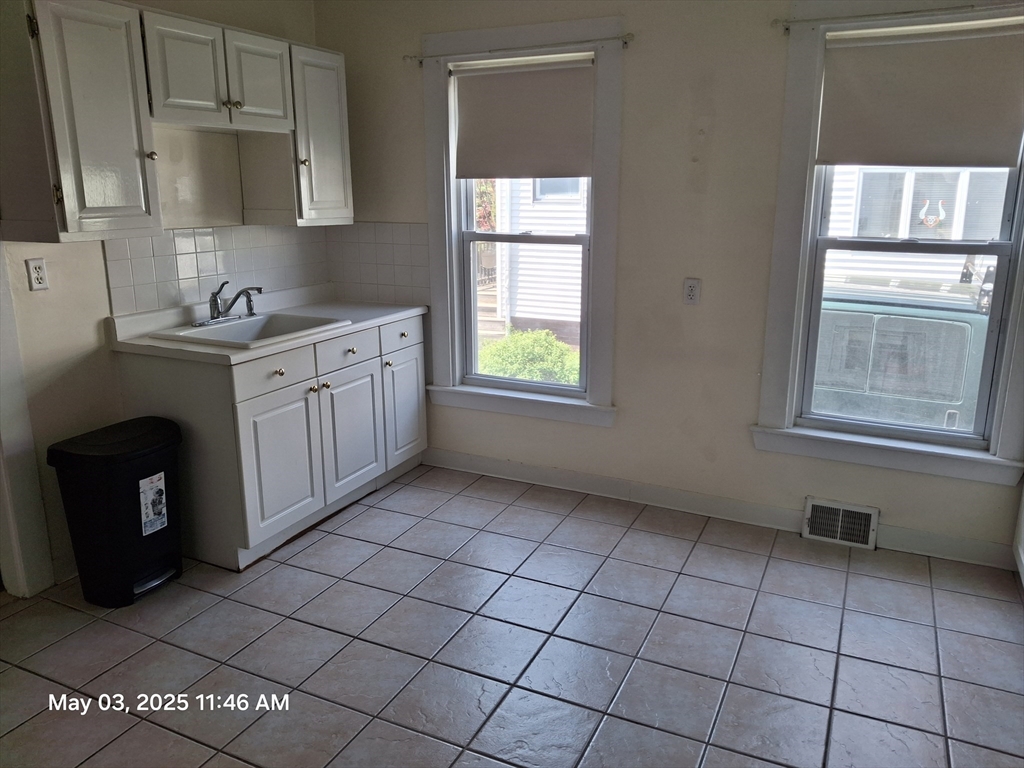 1 bed, 1 bath apartment for rent at 8 Kearney St Unit 1, Malden — photo 3 of 16