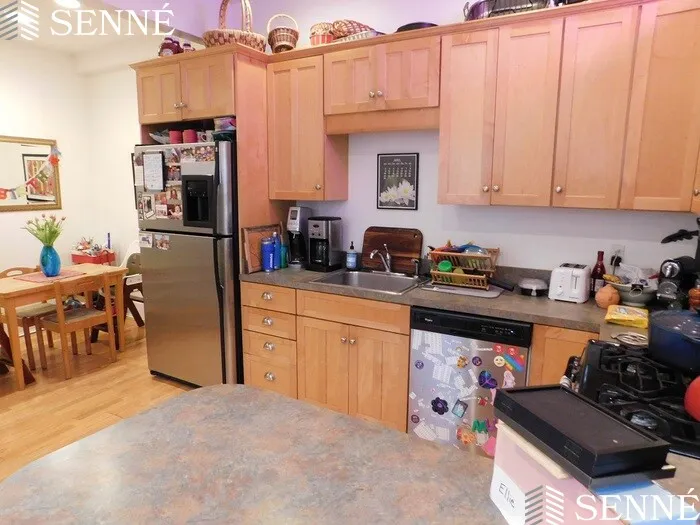 2 bed, 1.5 bath apartment for rent at 8 Kelly Rd Unit 1, Cambridgeport — photo 1 of 8
