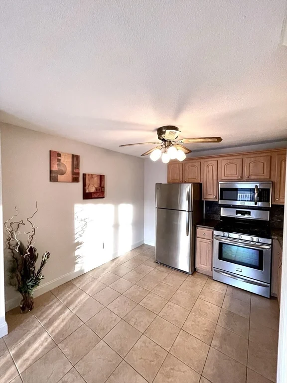 2 bed, 1 bath apartment for rent at 8 Kenmar Dr Unit 58, Nutting Lake — photo 3 of 18