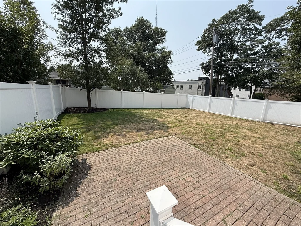 5 bed, 3 bath apartment for rent at 8 Kenneth Unit 8, Newton — photo 21 of 21