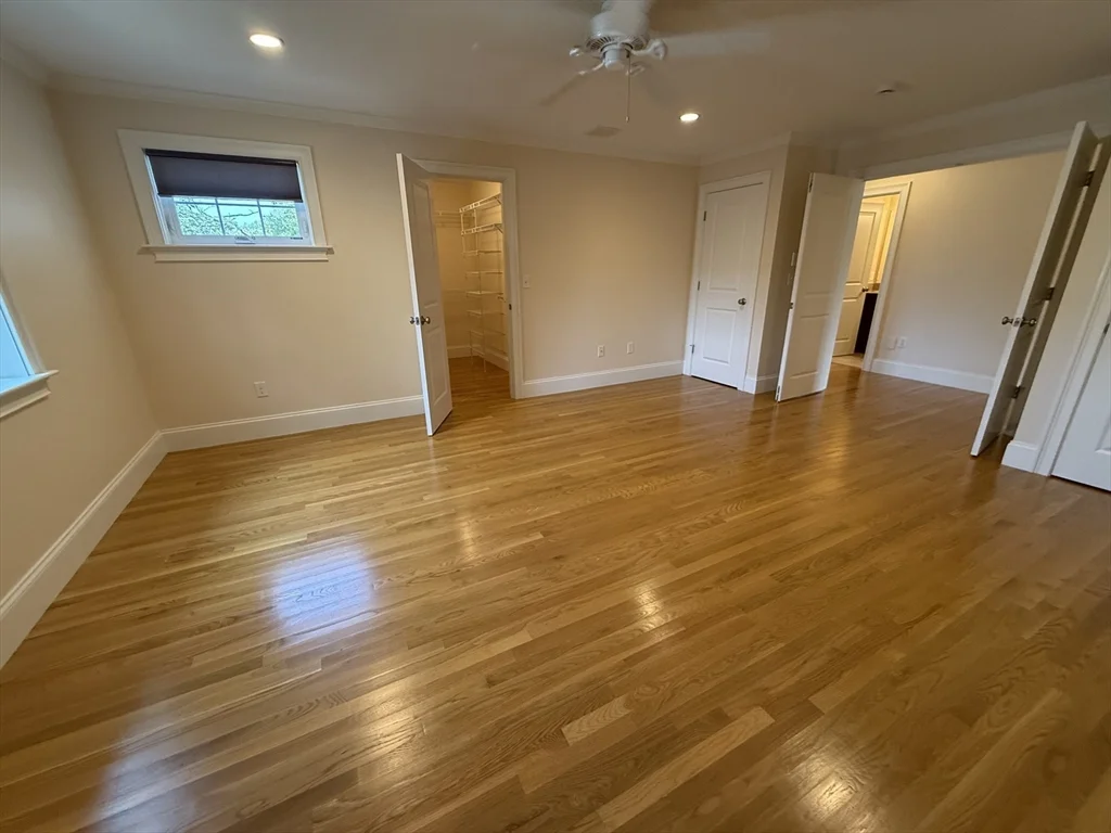 5 bed, 3 bath apartment for rent at 8 Kenneth Unit 8, Newton — photo 6 of 21