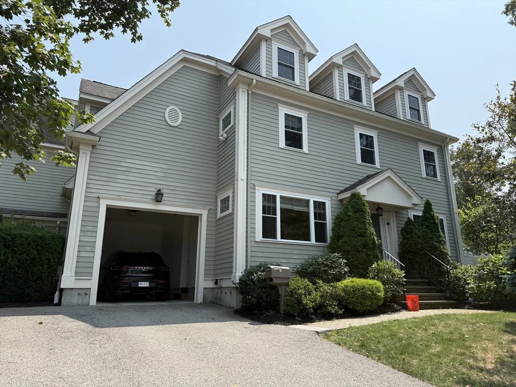 5 bed, 3 bath apartment for rent at 8 Kenneth Unit 8, Newton — photo 1 of 21