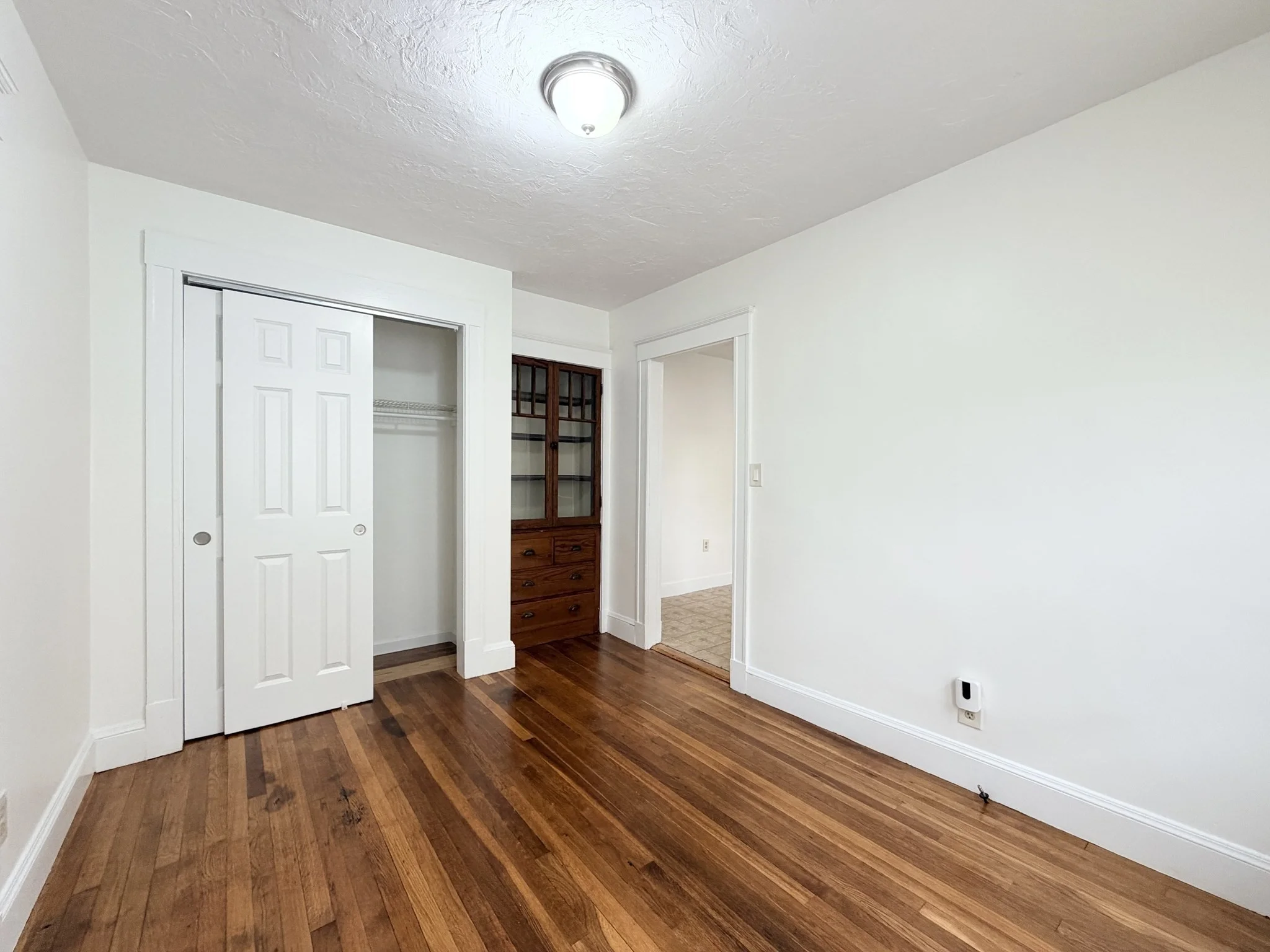 1 bed, 1 bath apartment for rent at 8 Kent St Unit 1R, Quincy — photo 3 of 10