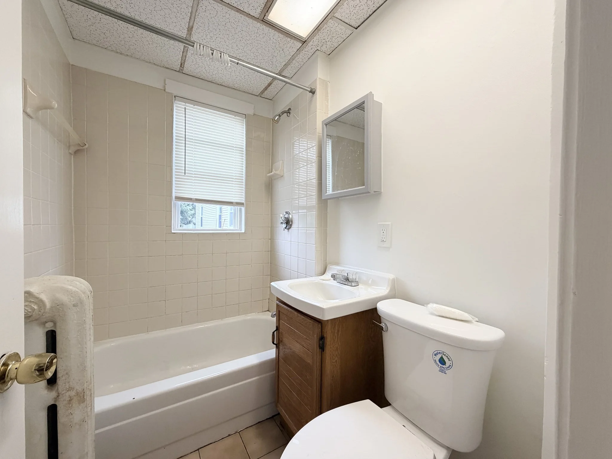 1 bed, 1 bath apartment for rent at 8 Kent St Unit 1R, Quincy — photo 6 of 10