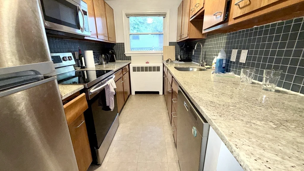2 bed, 1 bath apartment for rent at 8 Kenwood St Unit 4, Cambridgeport — photo 1 of 12